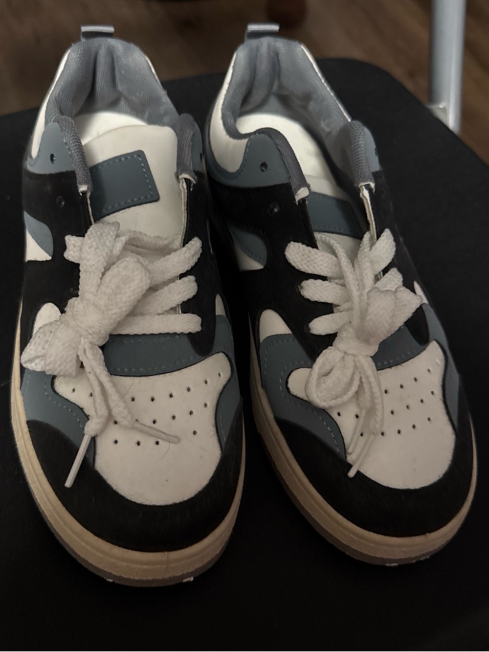 SHEIN Women's Low-Top Sneakers in White, Black & Blue Gray